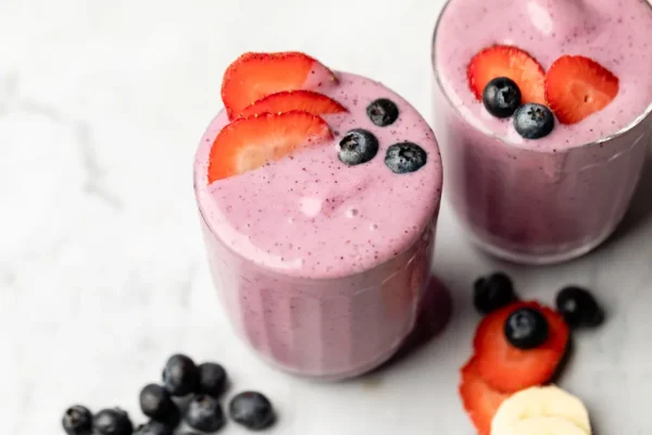 strawberry-blueberry-smoothie-11